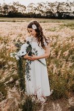 Load image into Gallery viewer, Lilly